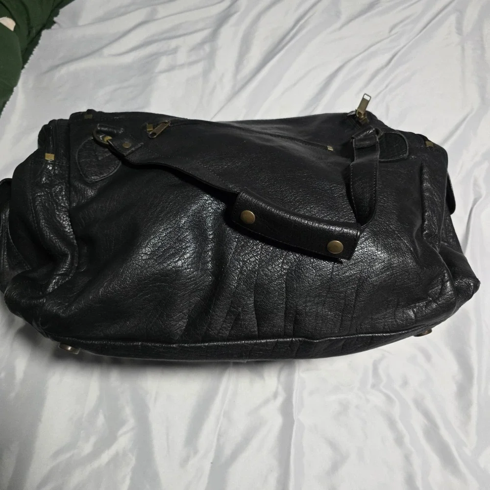 Overland Outfitters Black Leather Travel Duffel Bag Weekender Carry On Large